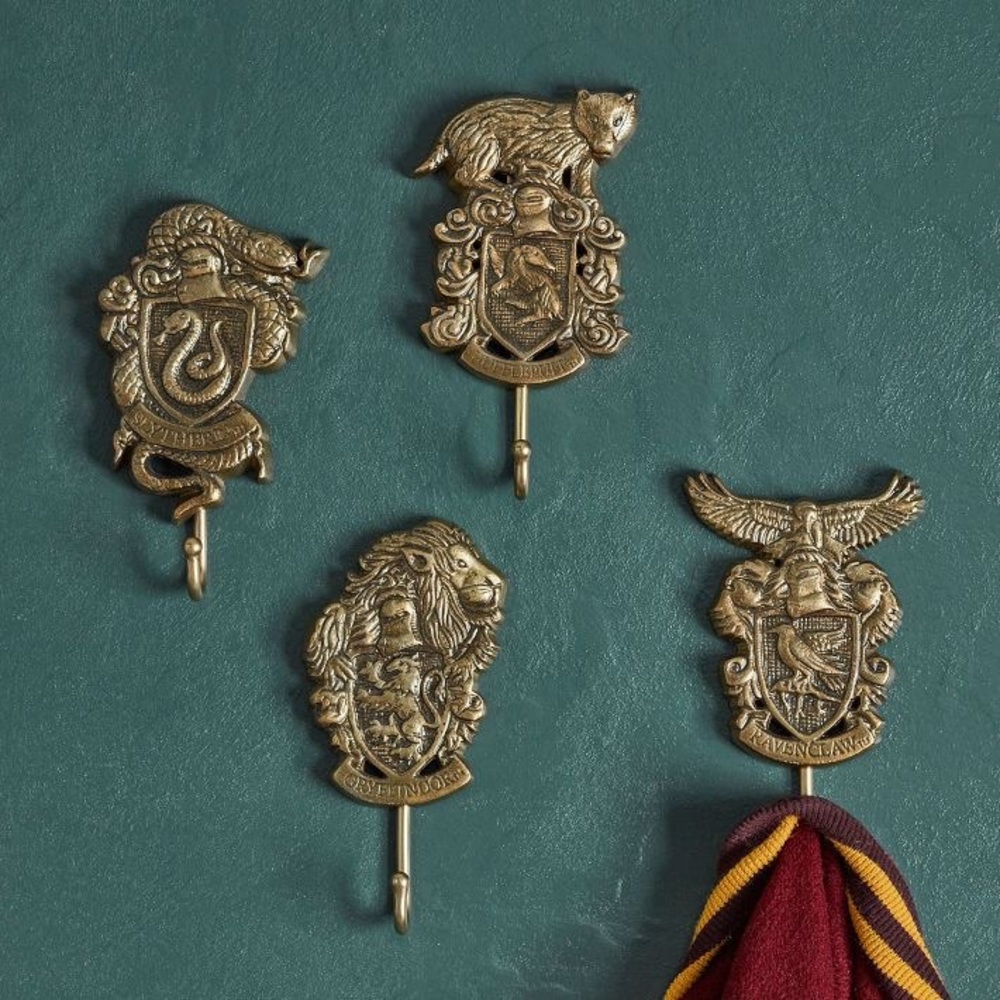 Harry Potter house crest wall Hooks (4 hooks). Unopened box Pottery Barn Teen